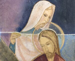 Afbeelding na de restauratie van het geglazuurd tegelpaneel waarop Jezus en Maria afgebeeld worden.